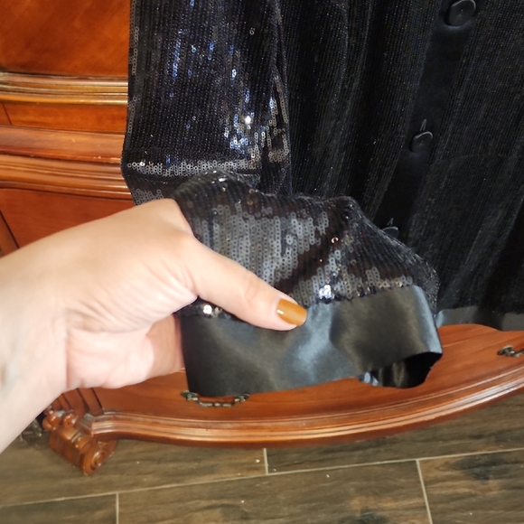 Black Sequin Blazer by Timeless Naeem Khan - Picture 5 of 6